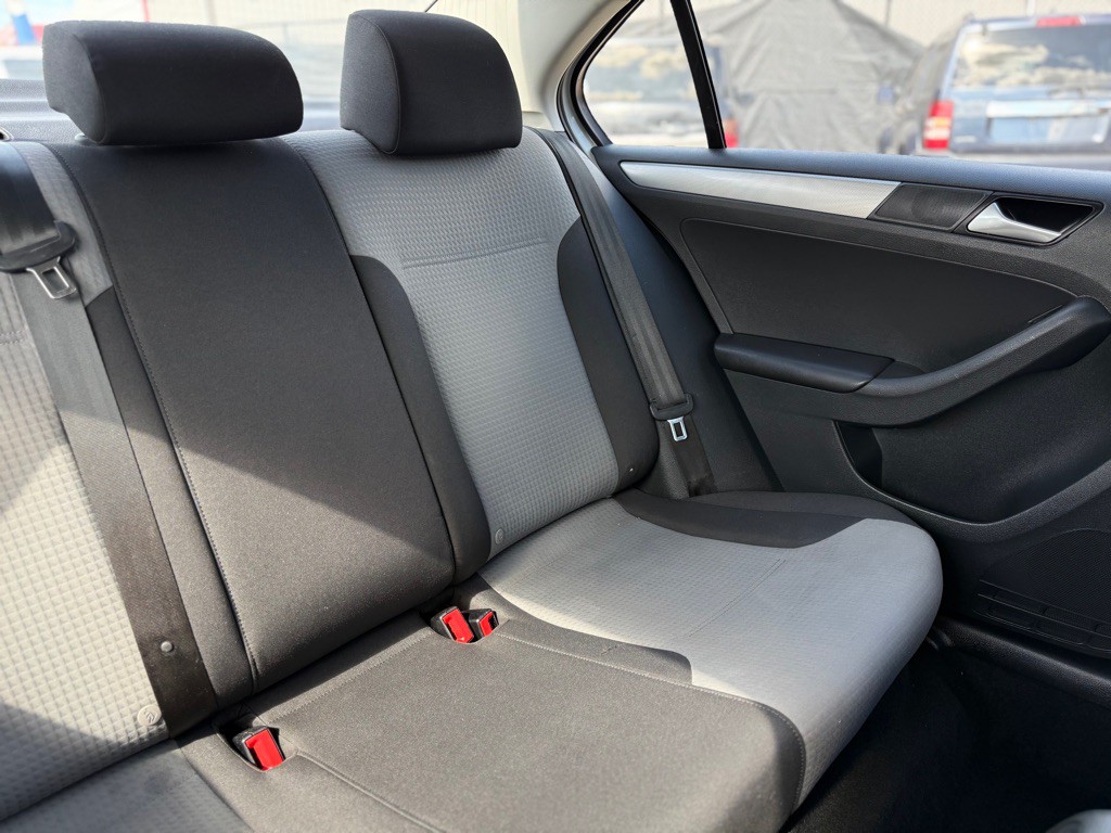 2018 Volkswagen Jetta Image 24