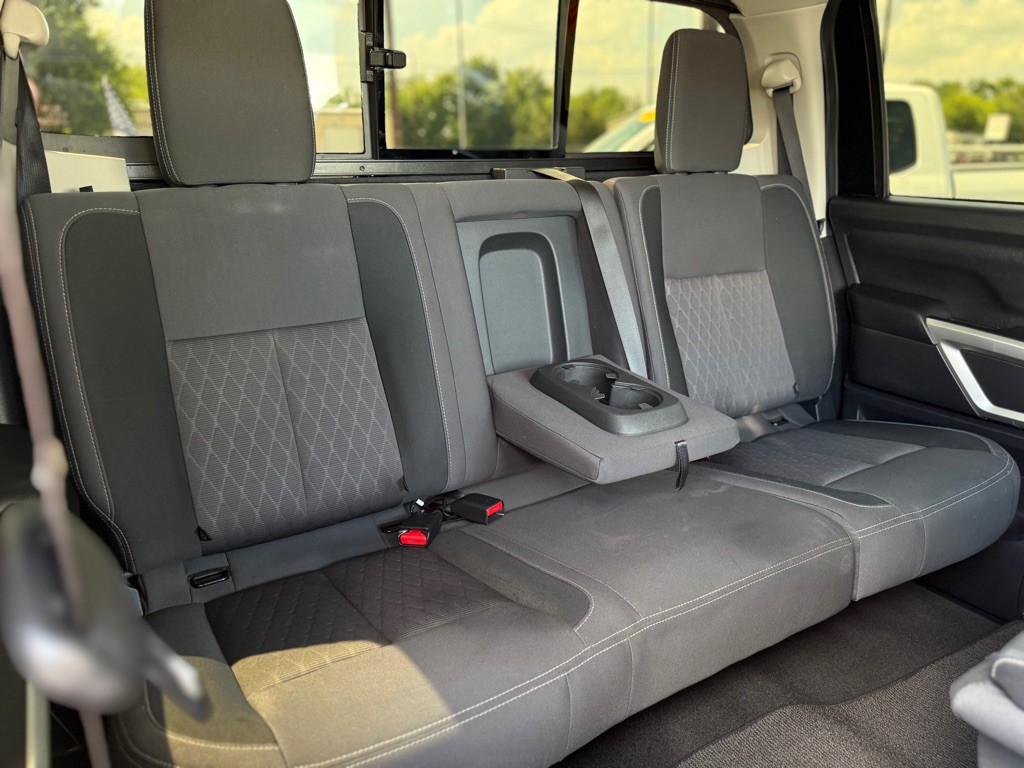 2022 Nissan Titan Image 31