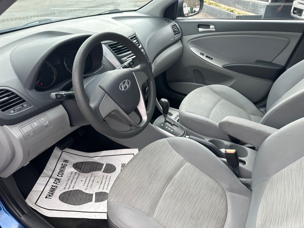 2017 Hyundai Accent Image 7