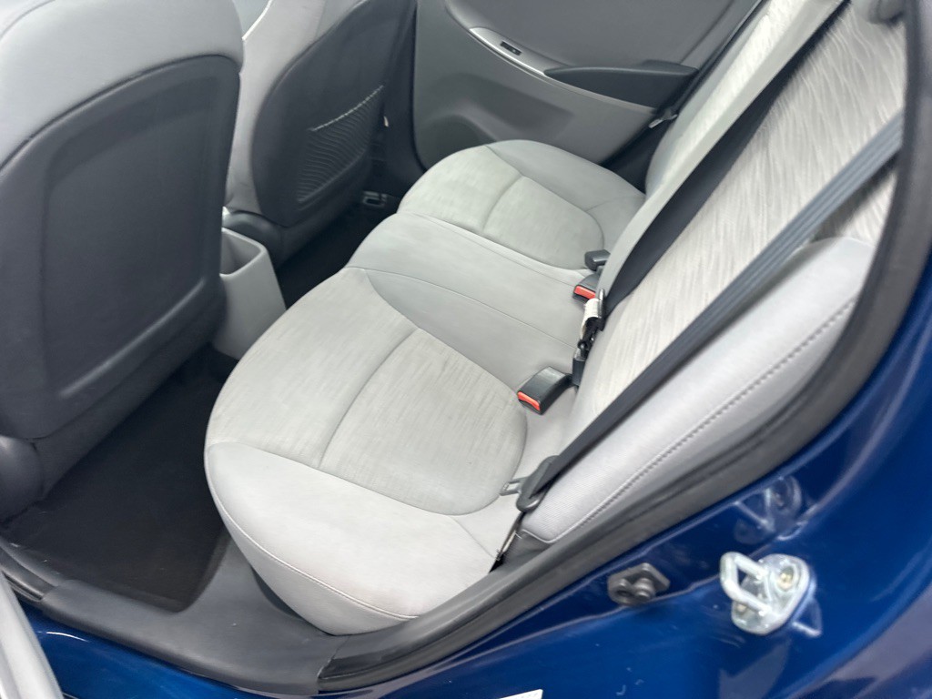 2017 Hyundai Accent Image 8