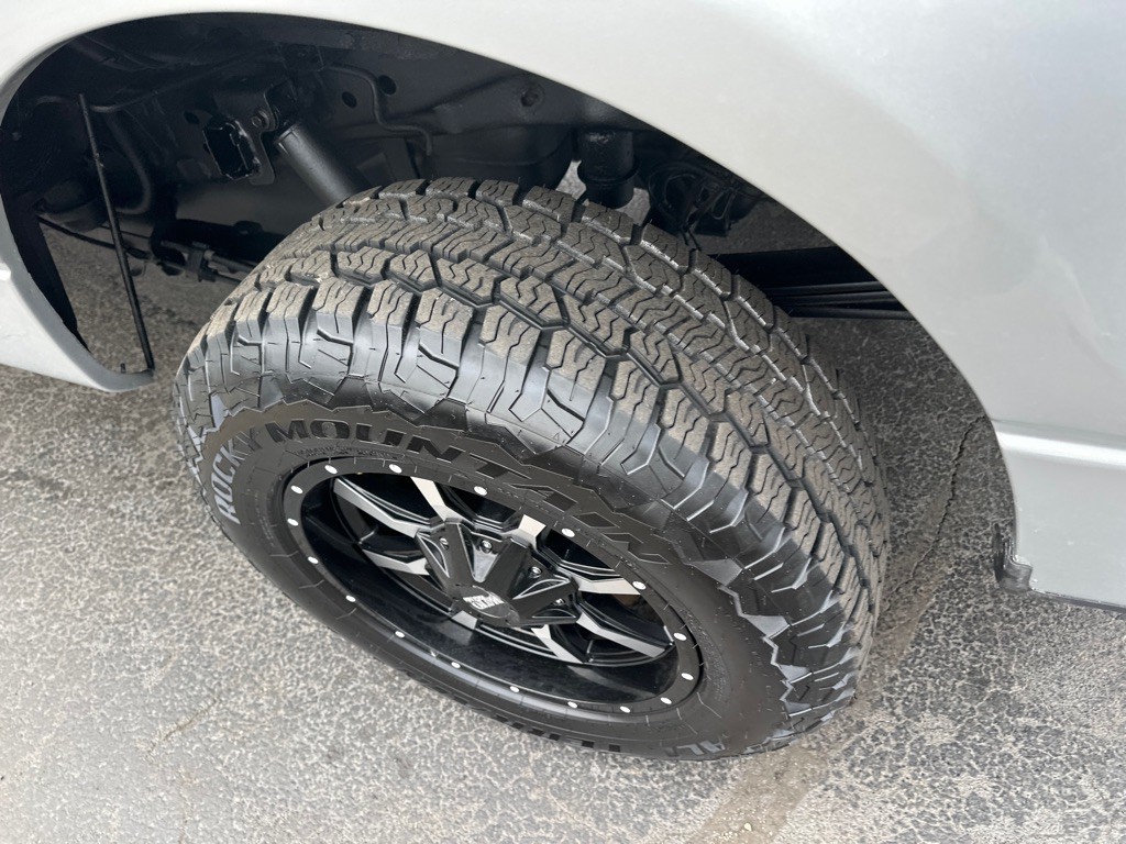 2011 Ford F-150 Image 11