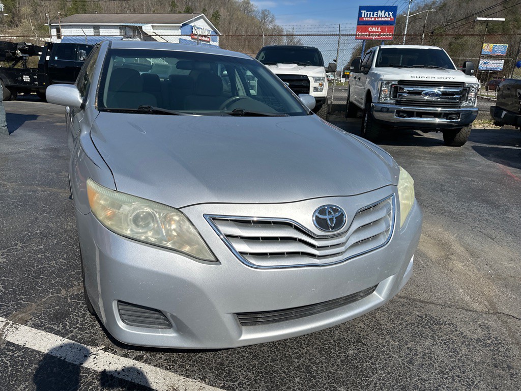 2010 Toyota Camry Image 5