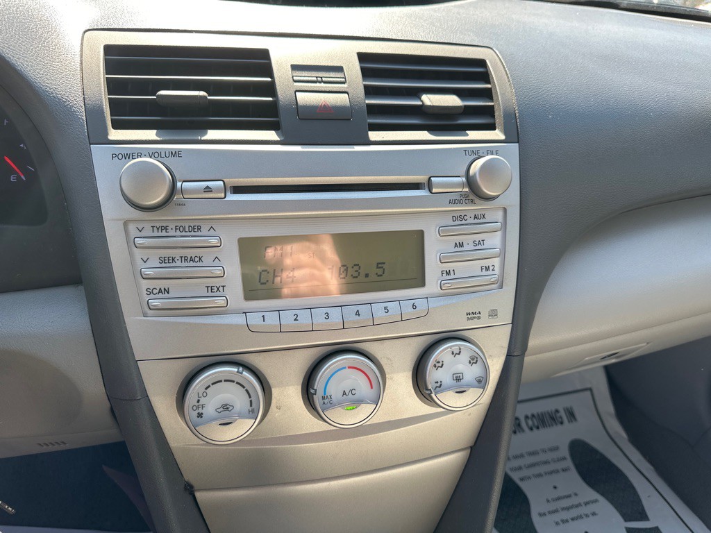 2010 Toyota Camry Image 13