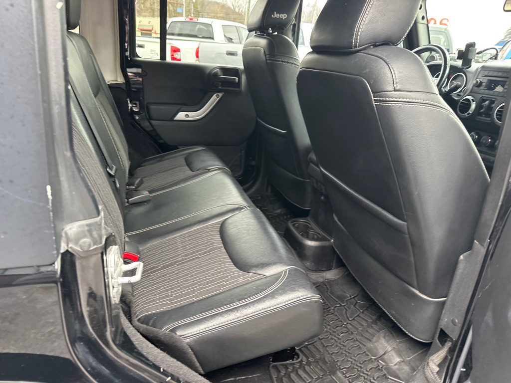 2013 Jeep Wrangler Unlimited Image 9