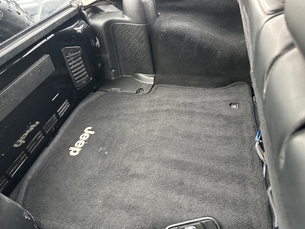 2013 Jeep Wrangler Unlimited Image 10