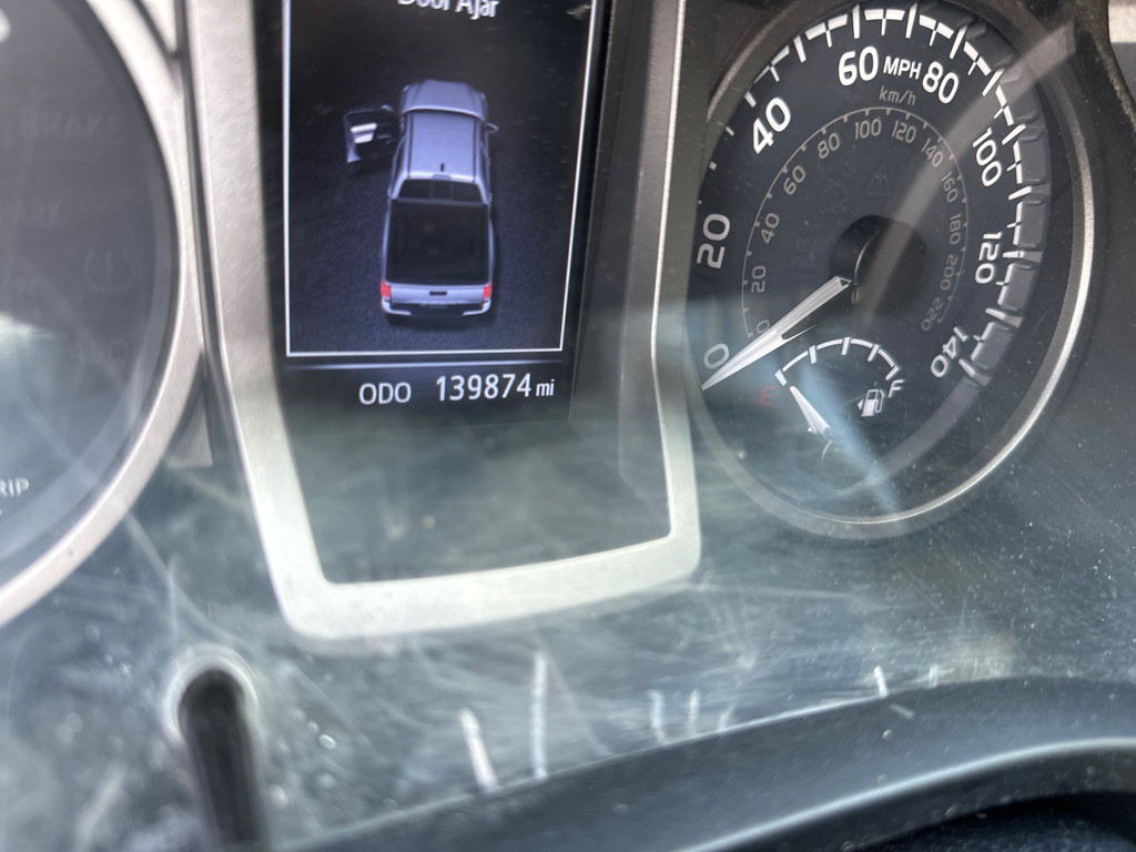 2016 Toyota Tacoma Image 11