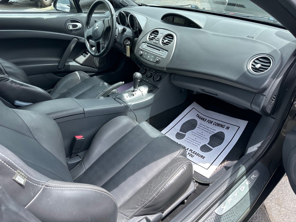 2010 Mitsubishi Eclipse Image 6