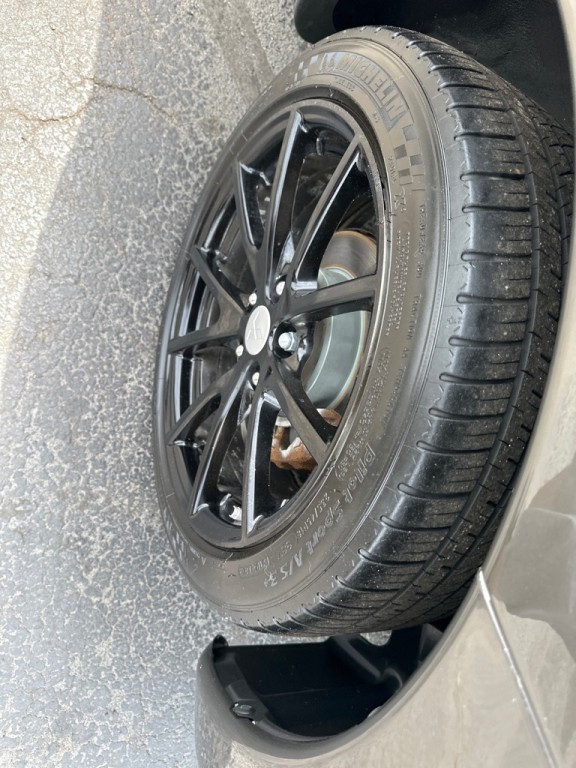 2010 Mitsubishi Eclipse Image 11