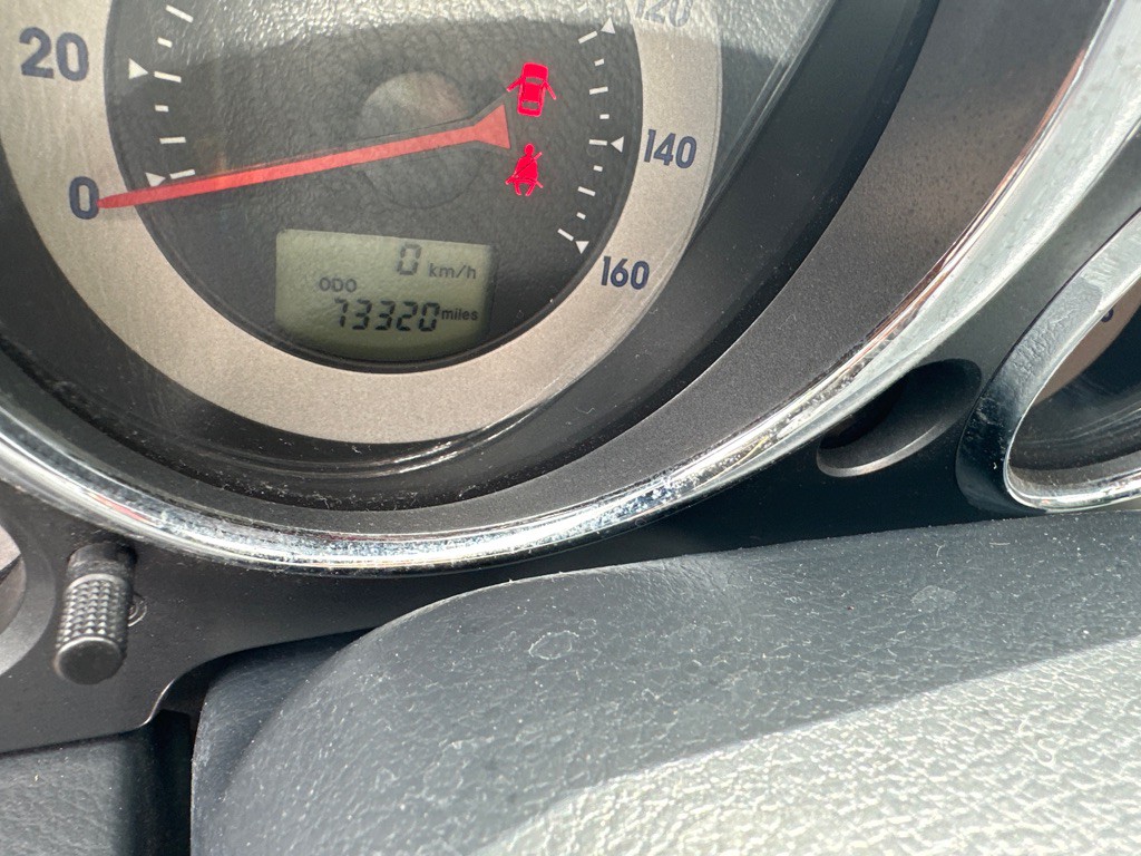 2010 Mitsubishi Eclipse Image 13