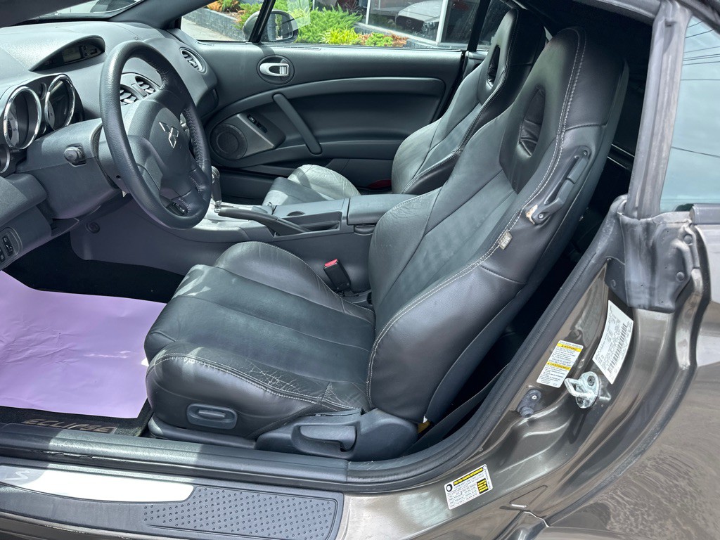 2010 Mitsubishi Eclipse Image 16