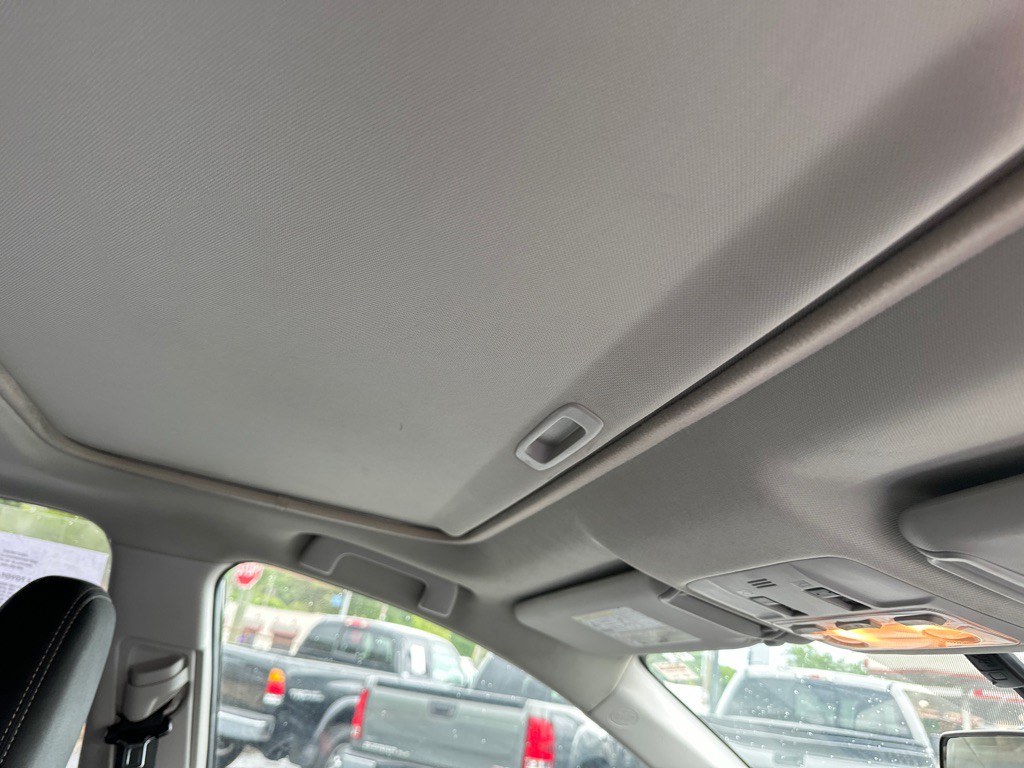 2015 Toyota Rav4 Image 8