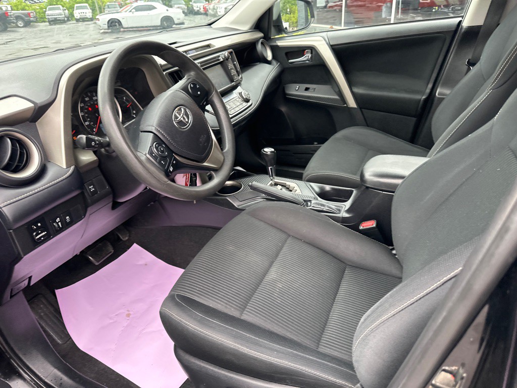 2015 Toyota Rav4 Image 15