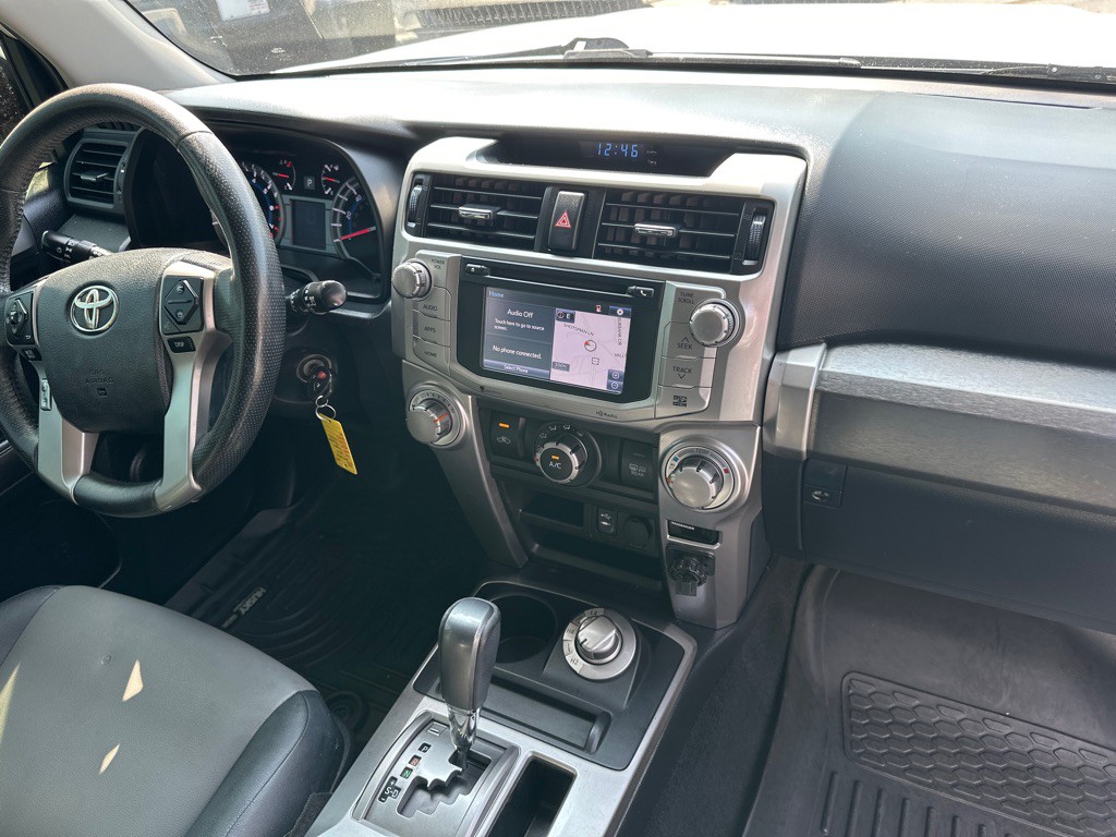 2014 Toyota 4Runner Image 9