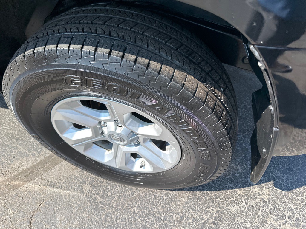 2015 Toyota 4Runner Image 13