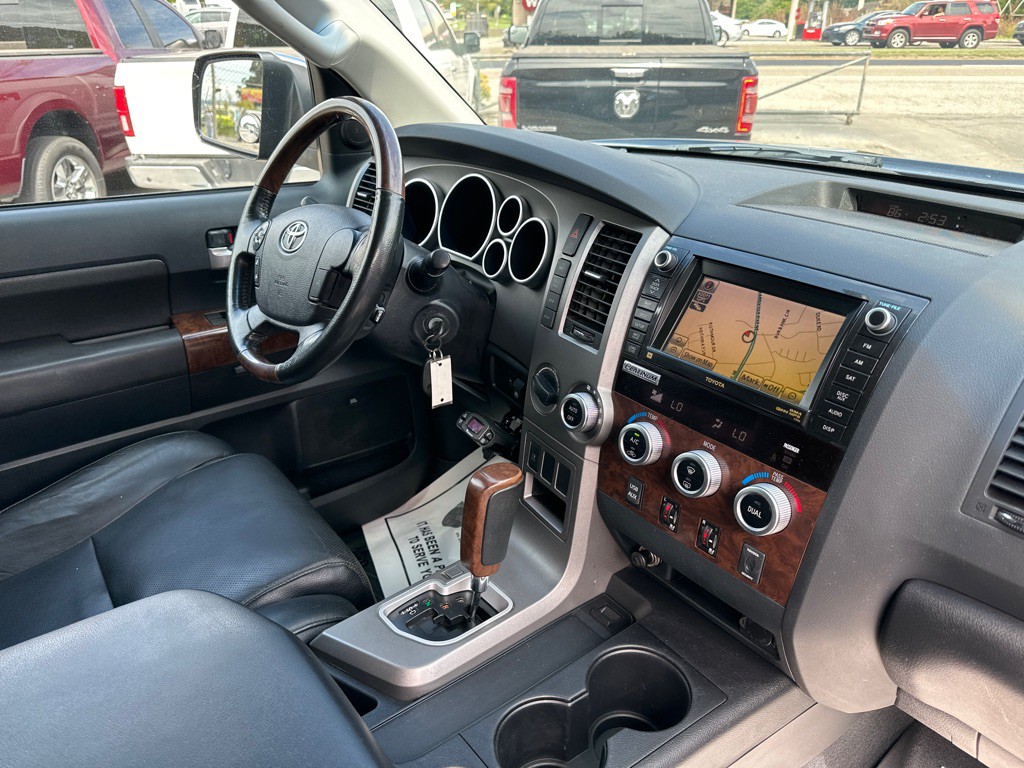 2010 Toyota Tundra Image 8