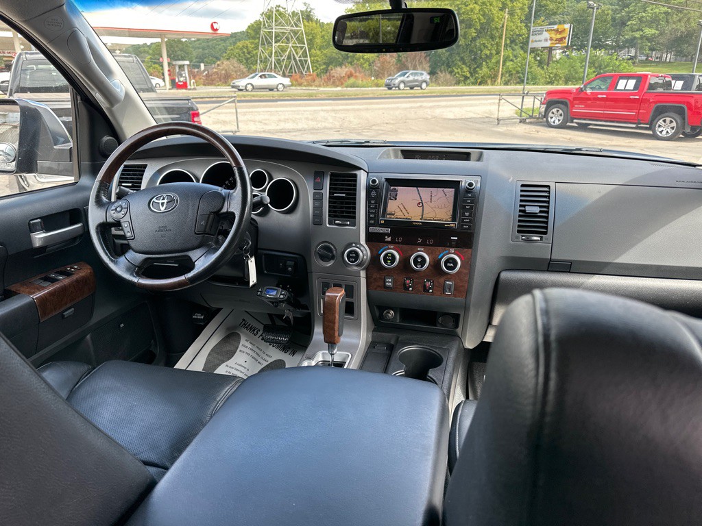 2010 Toyota Tundra Image 11