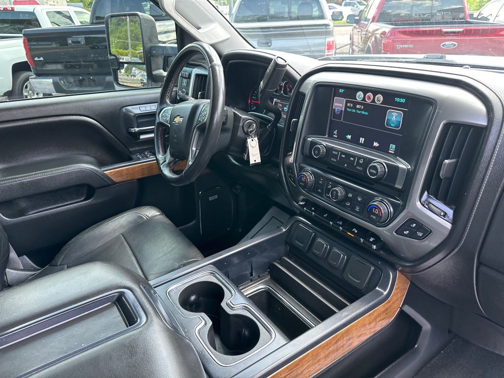 2015 Chevrolet Silverado 1500 Image 9