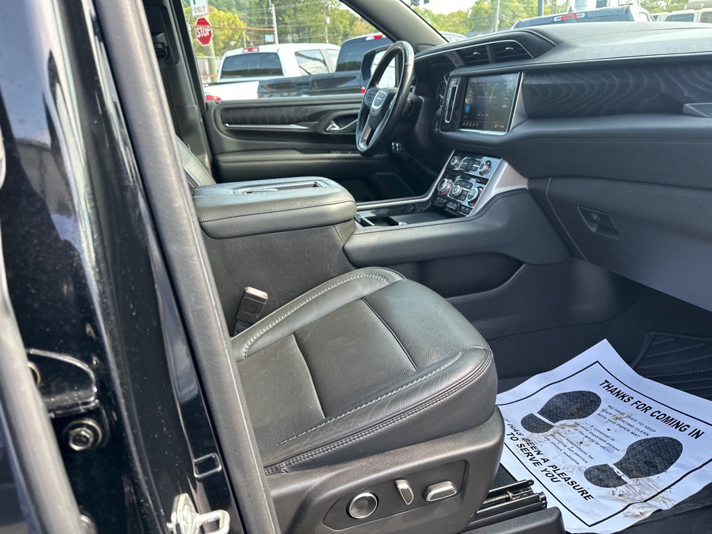 2021 GMC Yukon Image 8