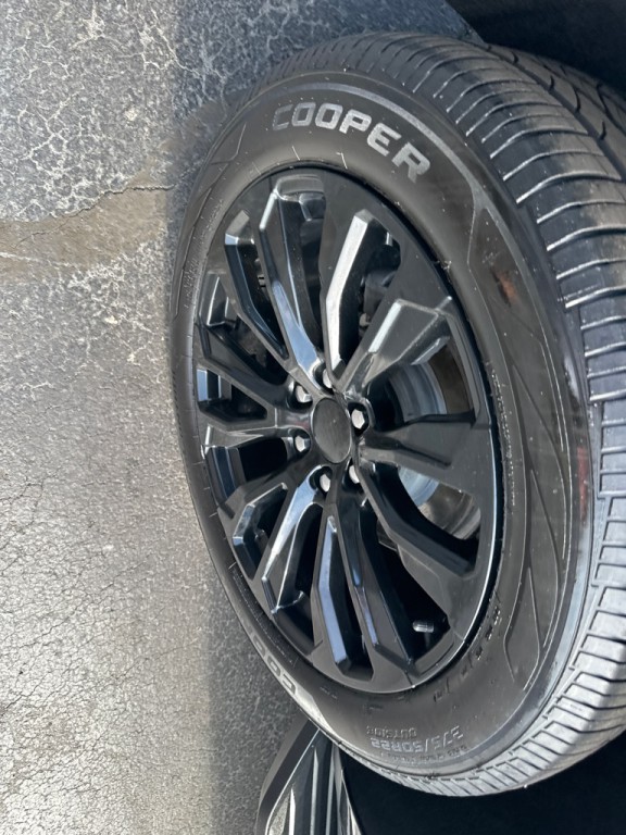 2021 GMC Yukon Image 14