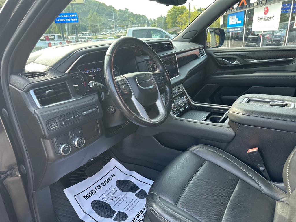 2021 GMC Yukon Image 17