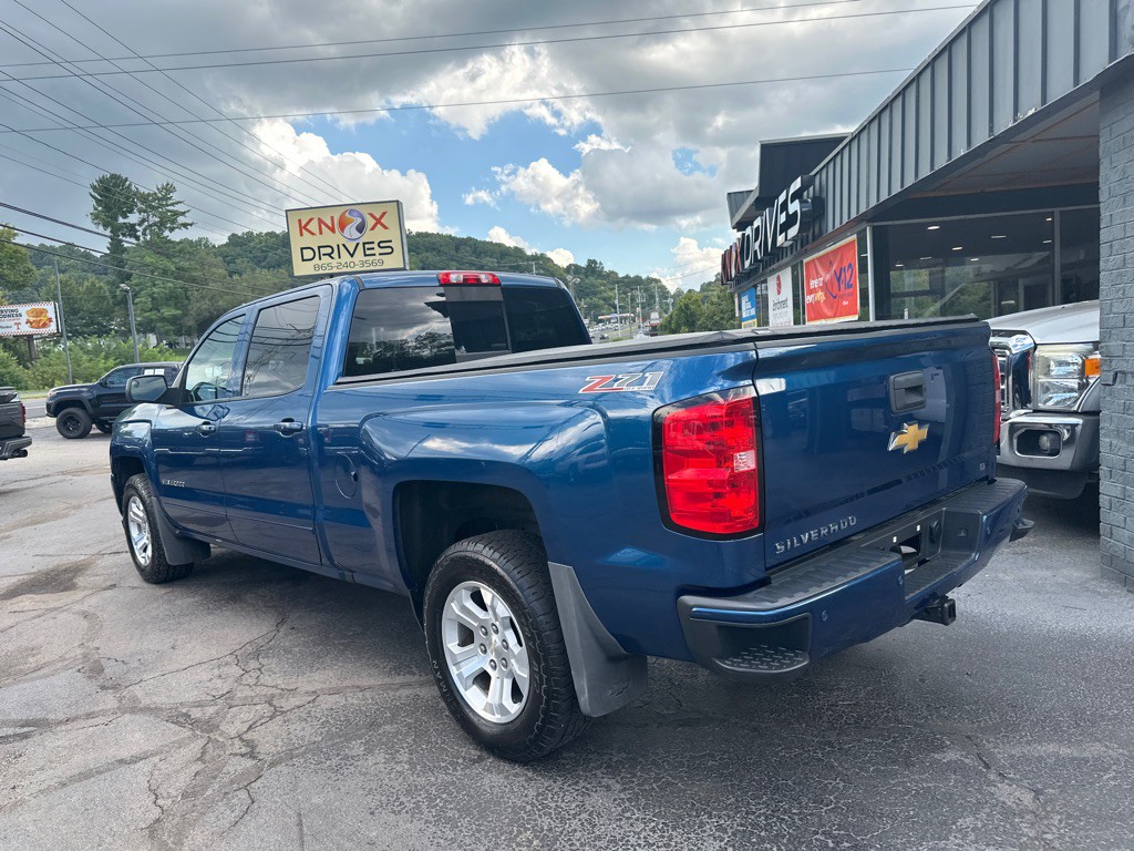 2017 Chevrolet Silverado 1500 Image 2