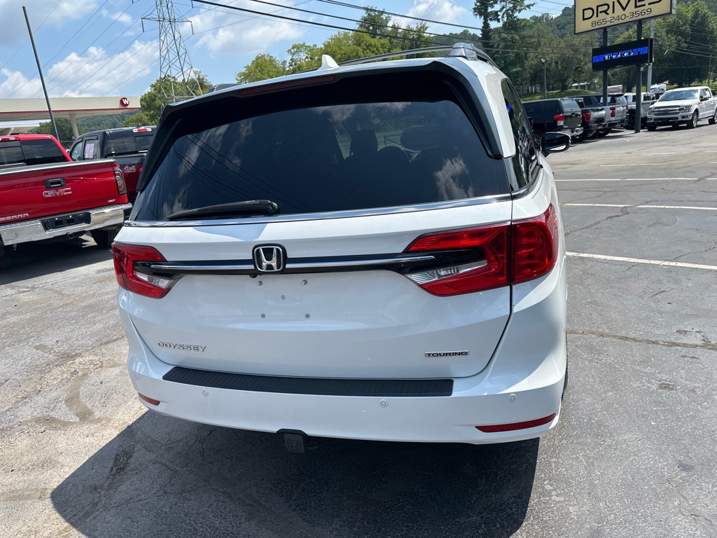 2021 Honda Odyssey Image 3