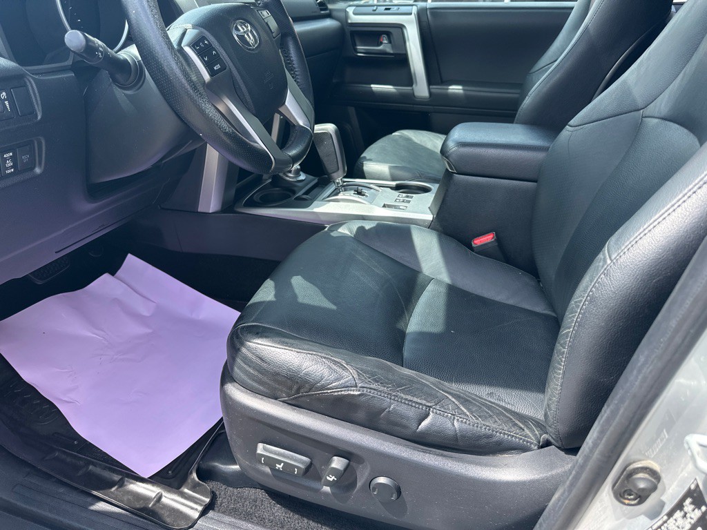 2011 Toyota 4Runner Image 16