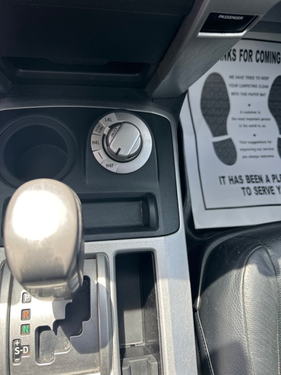 2011 Toyota 4Runner Image 18
