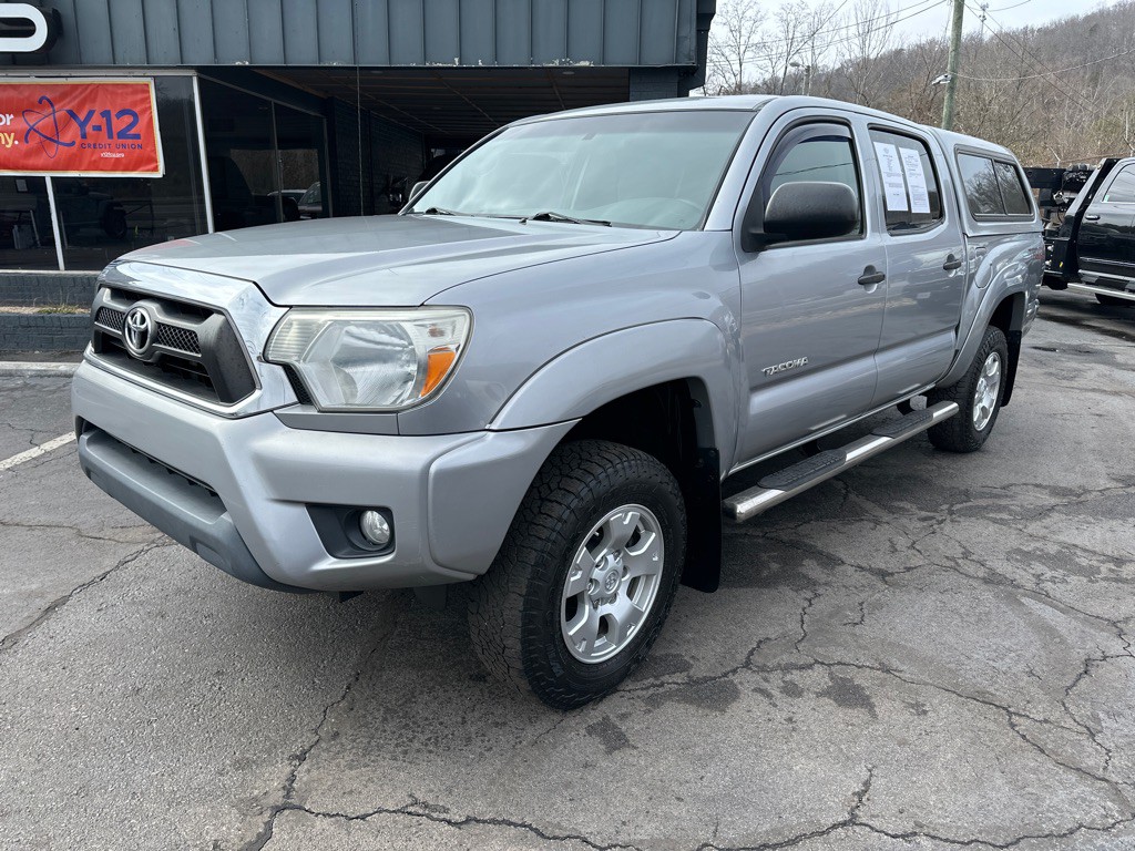 2014 Toyota Tacoma Image 1
