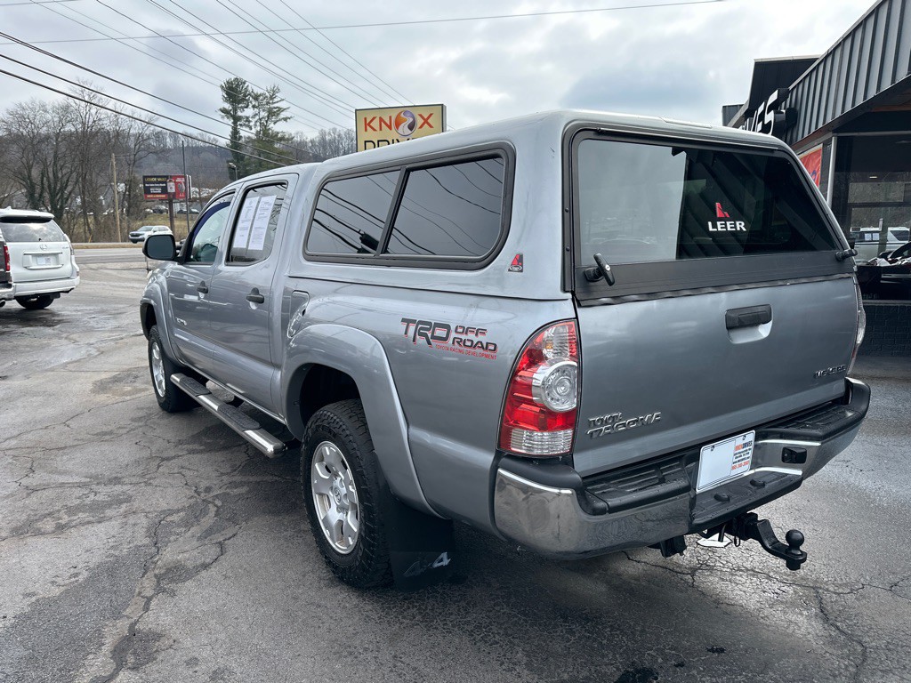 2014 Toyota Tacoma Image 2
