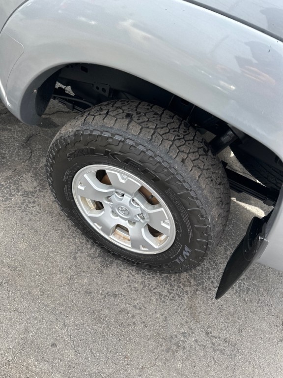 2014 Toyota Tacoma Image 11