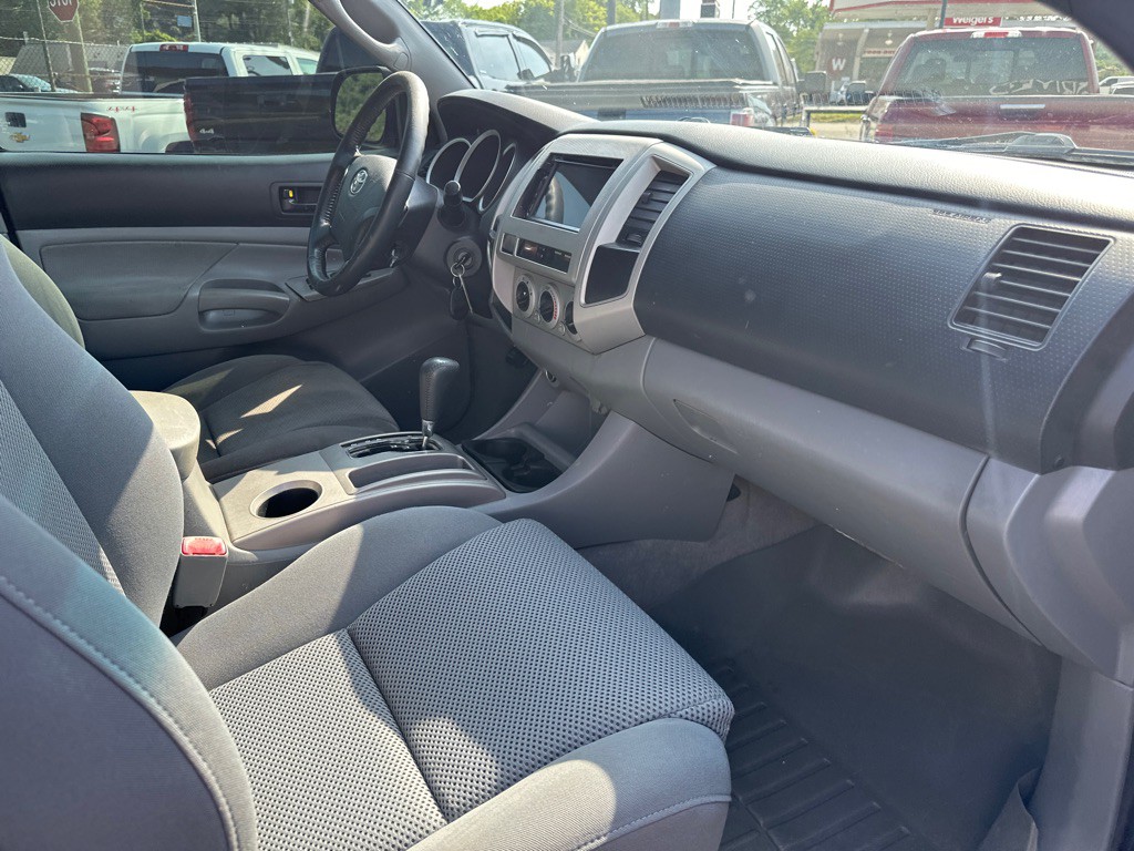 2007 Toyota Tacoma Image 8