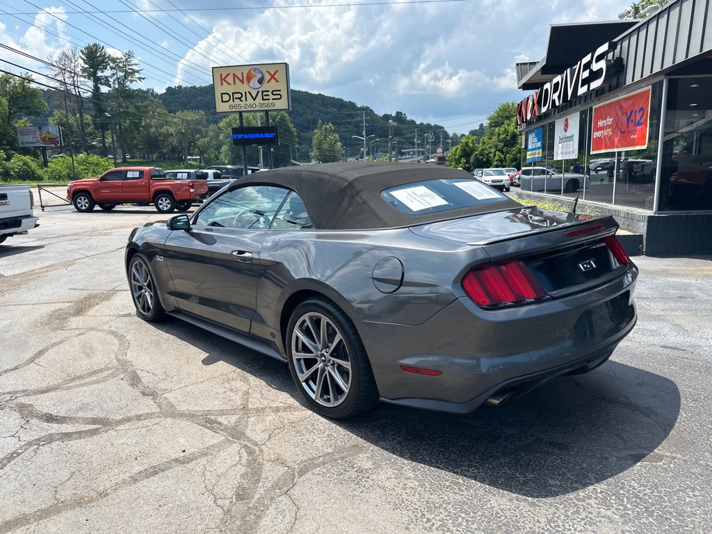 2015 Ford Mustang Image 2