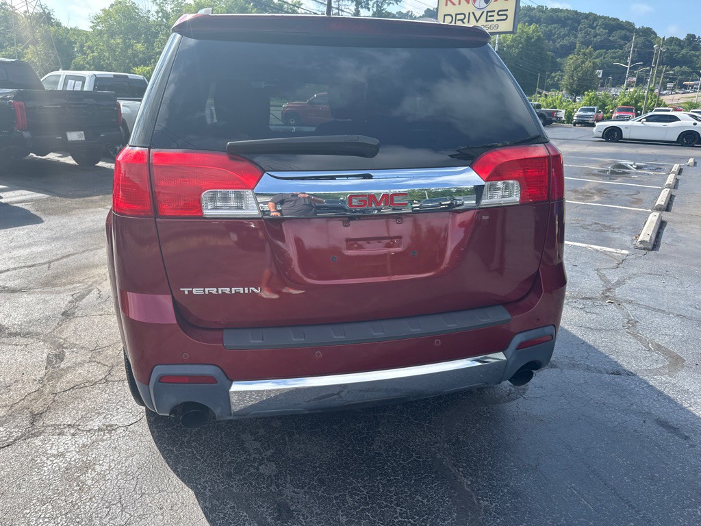 2010 GMC Terrain Image 2