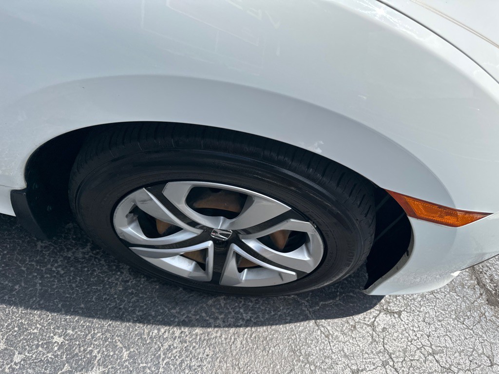 2016 Honda Civic Image 6