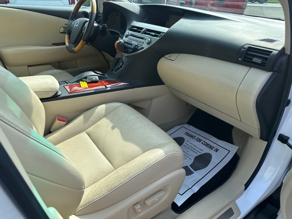 2010 Lexus RX Image 7