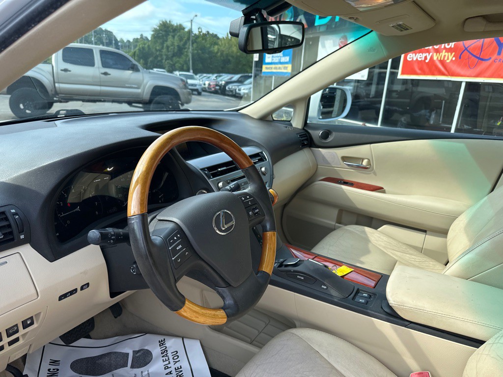 2010 Lexus RX Image 15