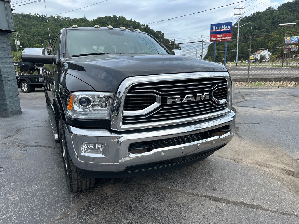 2017 RAM 2500 Image 5