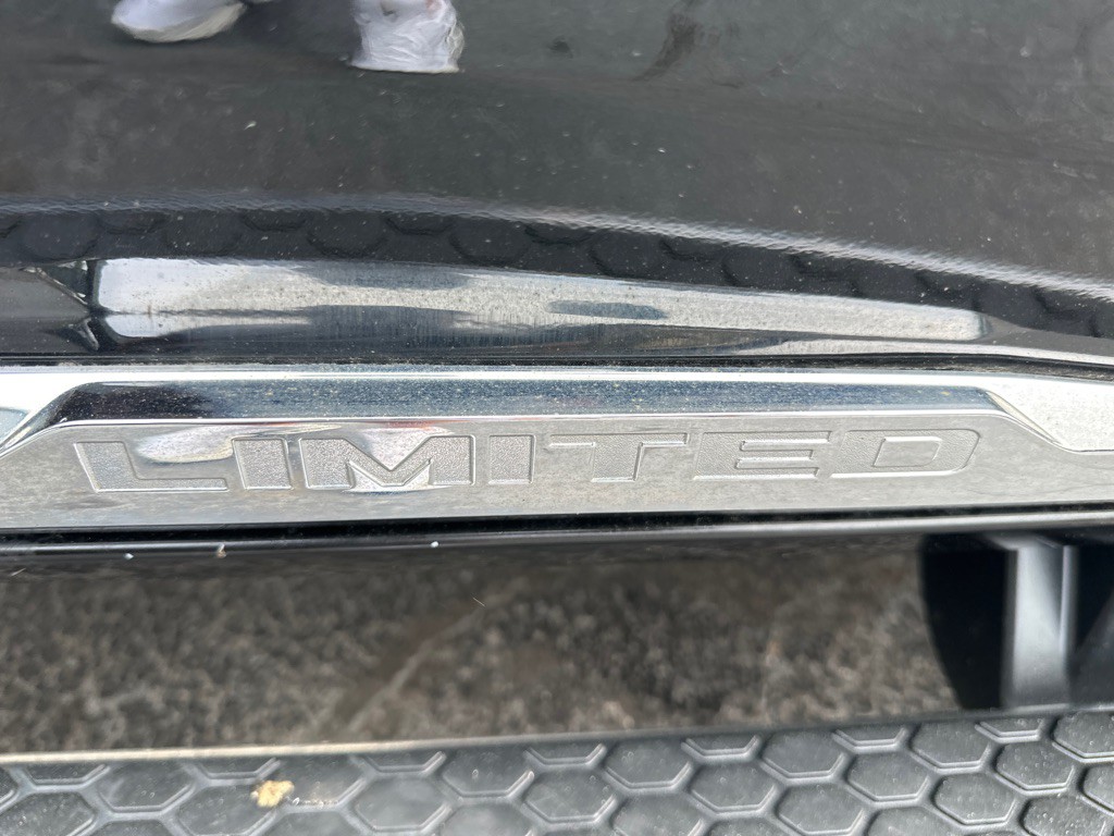 2017 RAM 2500 Image 7