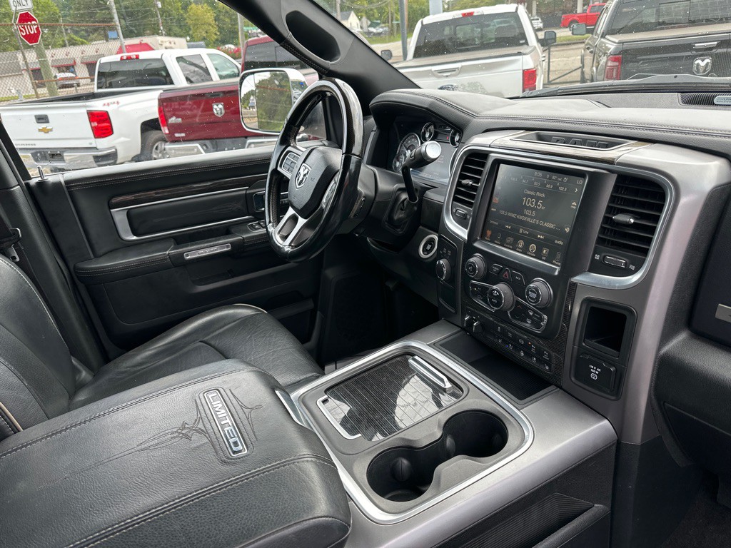 2017 RAM 2500 Image 9