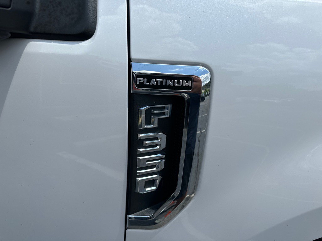 2017 Ford F-350 Image 7