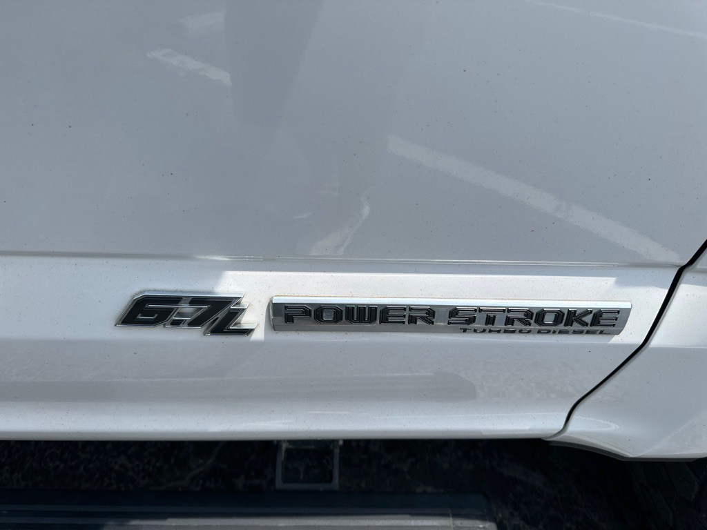 2017 Ford F-350 Image 8