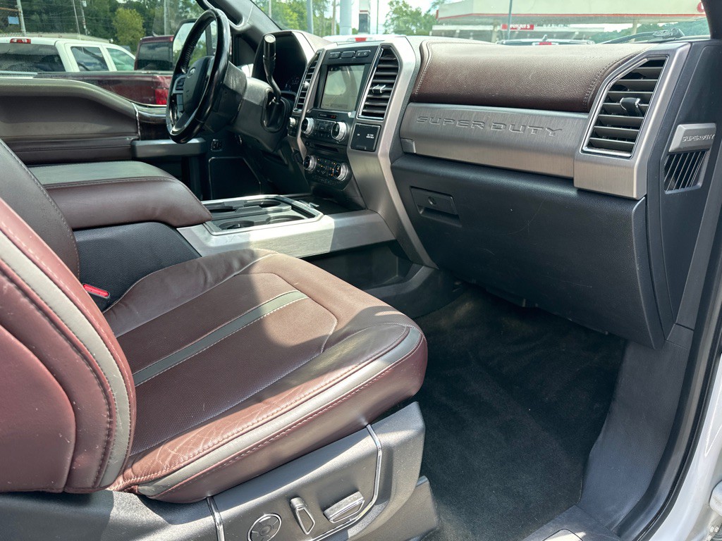 2017 Ford F-350 Image 9