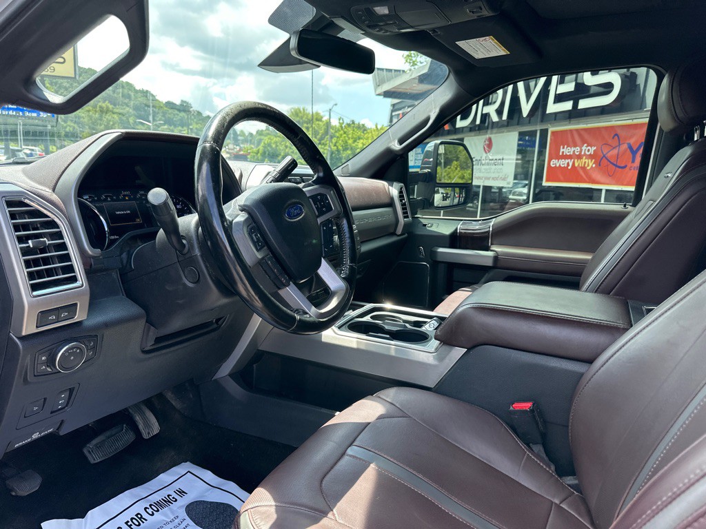 2017 Ford F-350 Image 15