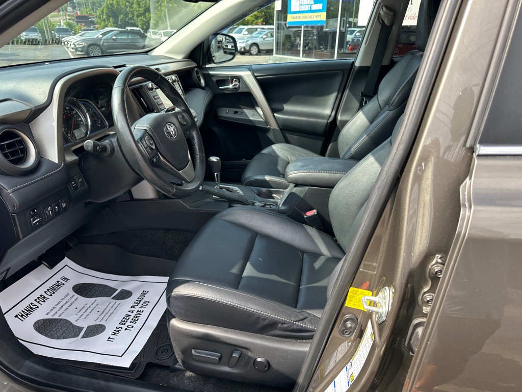 2014 Toyota Rav4 Image 16
