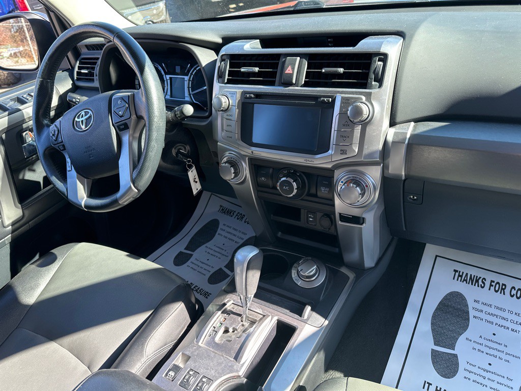 2015 Toyota 4Runner Image 9