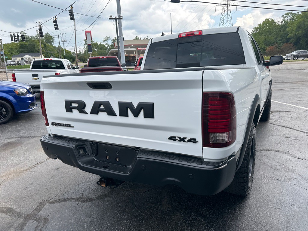 2017 RAM 1500 Image 3