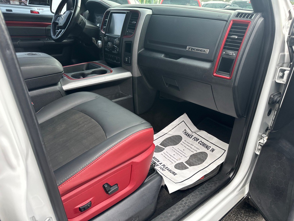 2017 RAM 1500 Image 7
