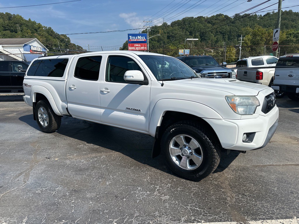 2015 Toyota Tacoma Image 4