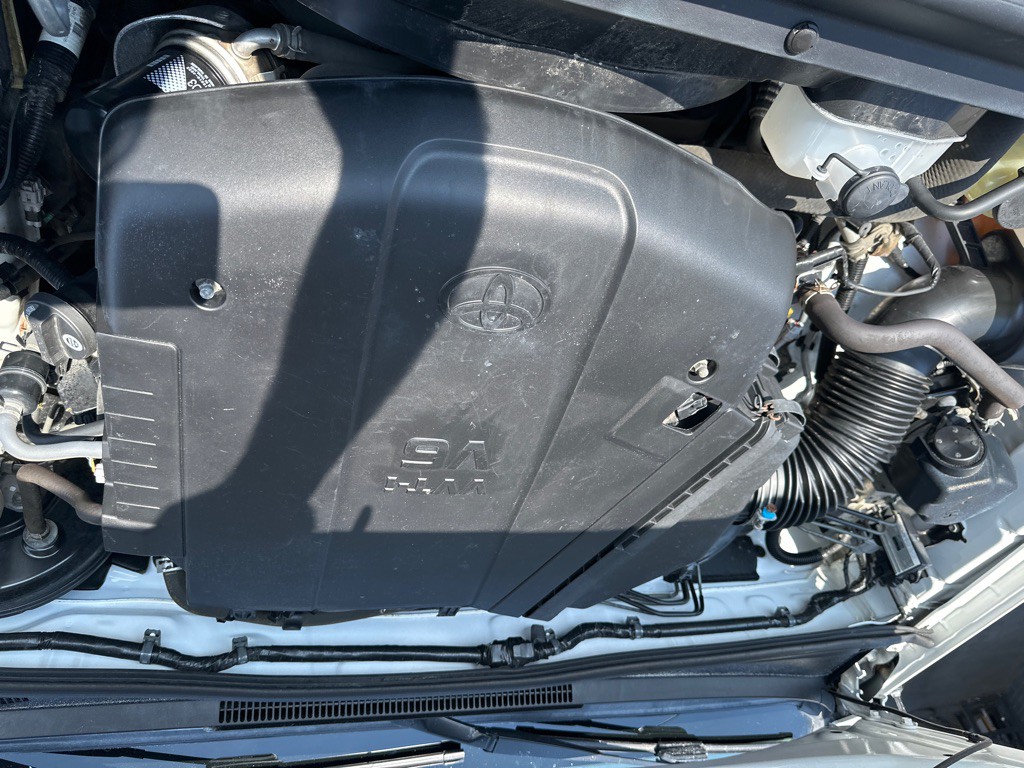 2015 Toyota Tacoma Image 20